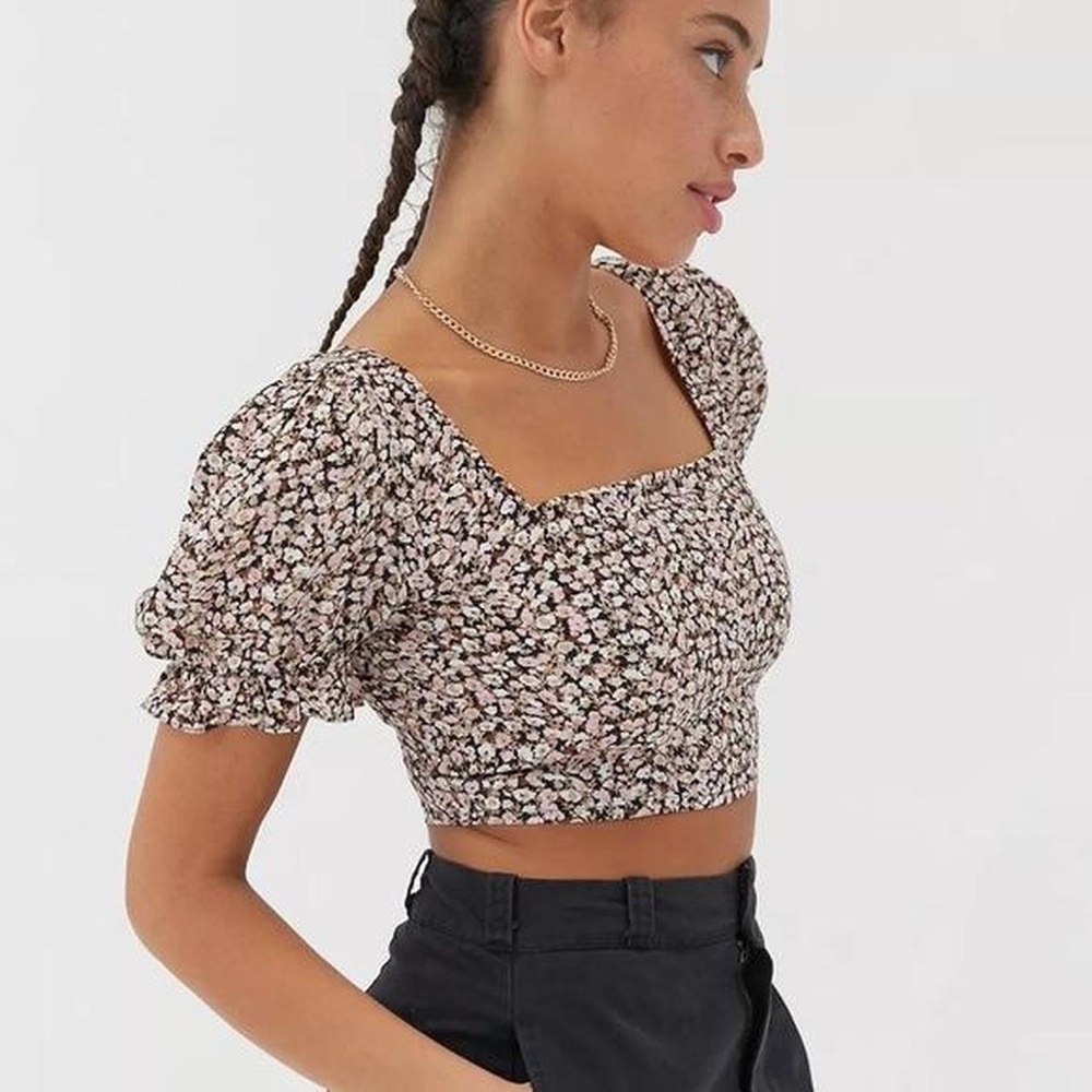 ❤️NWT Urban Outfitters Crop Top